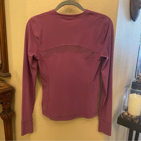 LULULEMON Women Vintage Plum Ventilated Mesh-Back Running Long Sleeve Top Size 8 - Picture 4 of 7